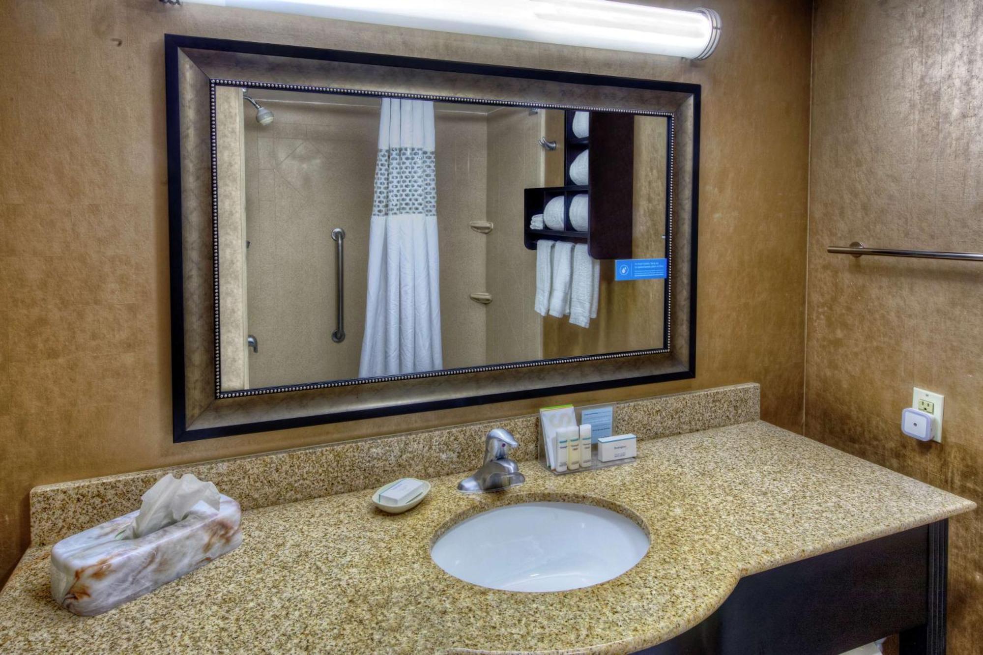 Hampton Inn Tullahoma Luaran gambar